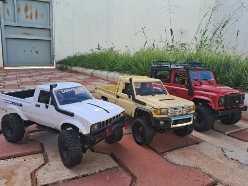 1:12 Scale R/C Toyota Landcruiser LC79 MN82