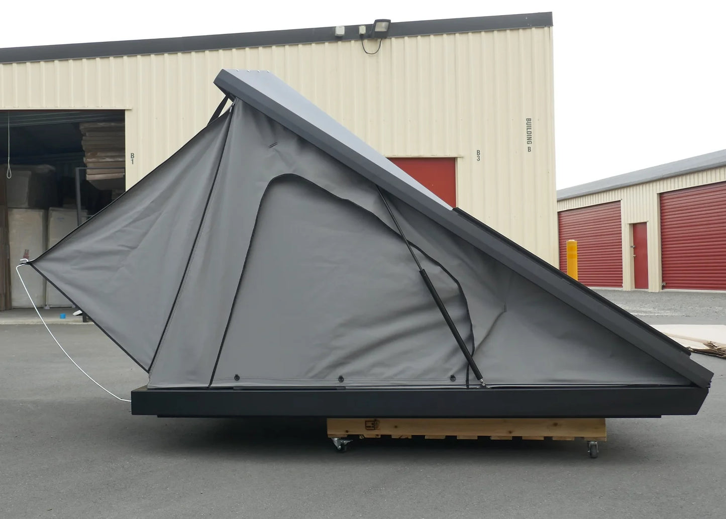 EEZI-AWN BLADE Roof Tent